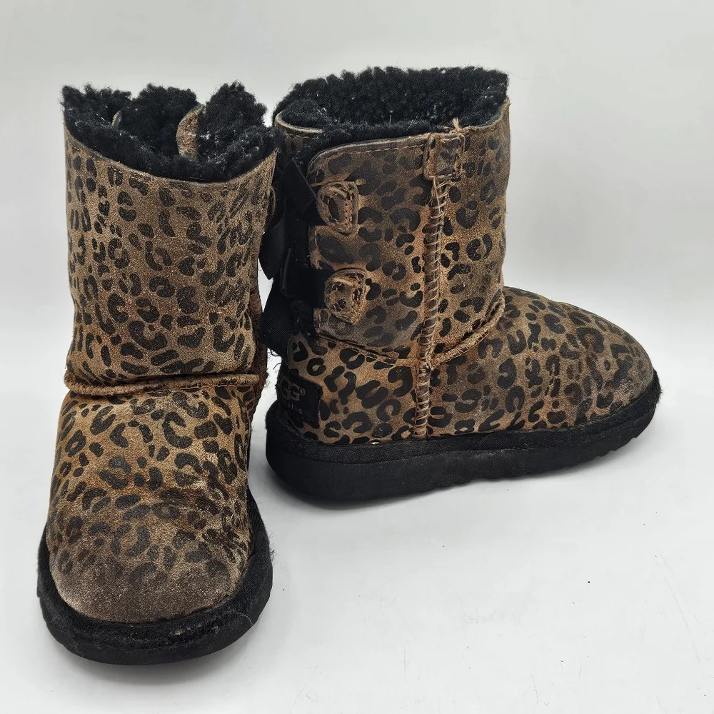 Ugg leopard print Bailey bow boots size 8